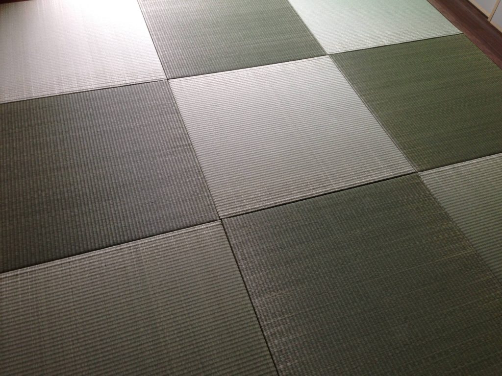 縁無し畳 へりなしたたみ 東京都北区の畳店 畳の凹み ヘリなし畳は八巻畳店