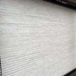 東京都北区王子でハニカムサーモスクリーンとブラインドの新設工事